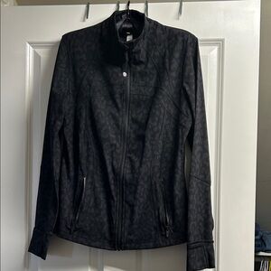 Lululemon women’s Define Jacket size 12